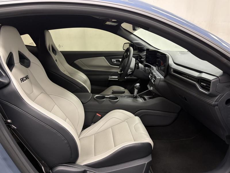ford Mustang 2024 - 36