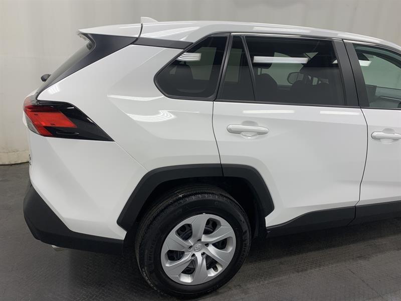 toyota RAV4 2022 - 12