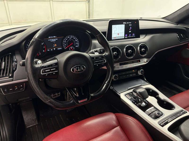 kia Stinger 2019 - 17