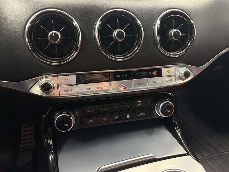 kia Stinger 2019 - 27