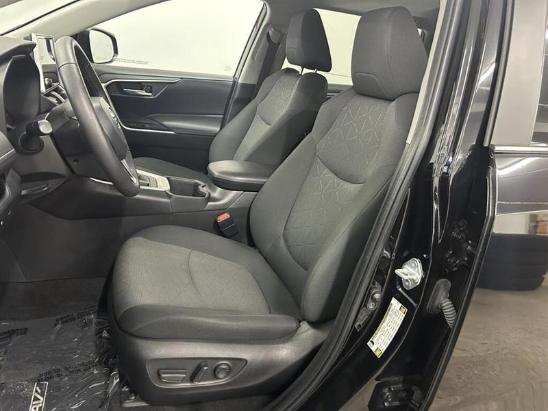 toyota RAV4 2023 - 11