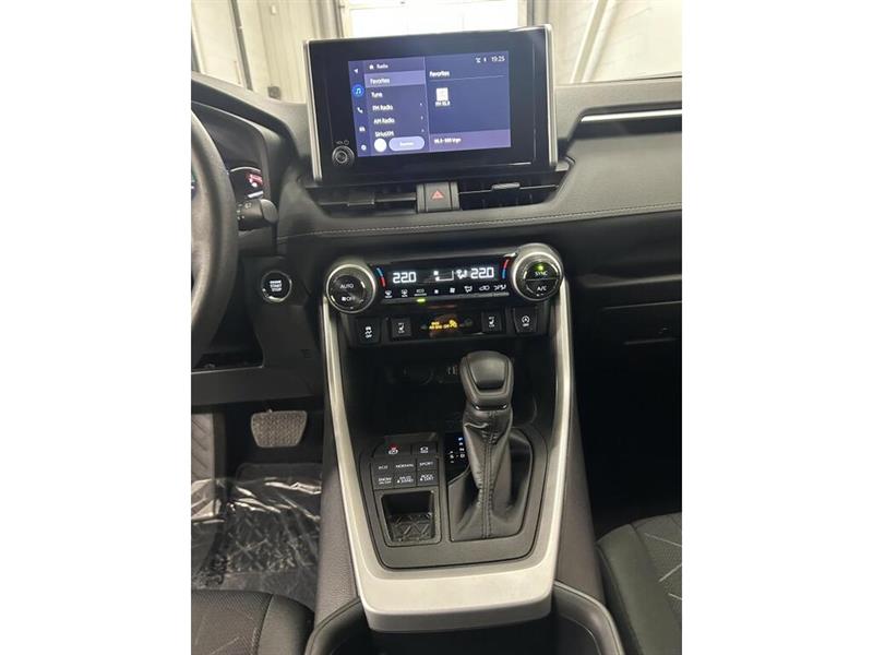 toyota RAV4 2023 - 18