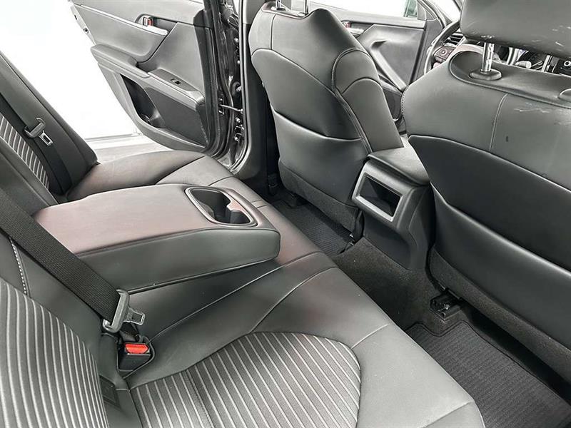 toyota Camry 2021 - 12