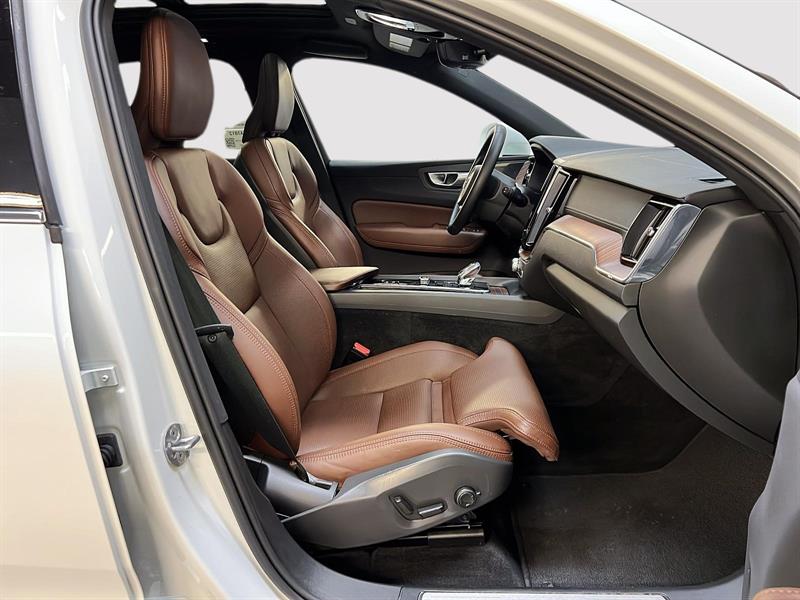 volvo XC60 2023 - 8