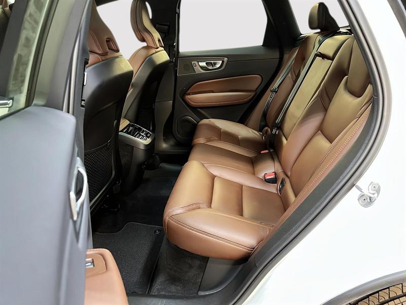 volvo XC60 2023 - 9