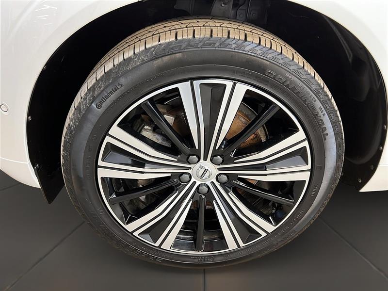 volvo XC60 2023 - 32