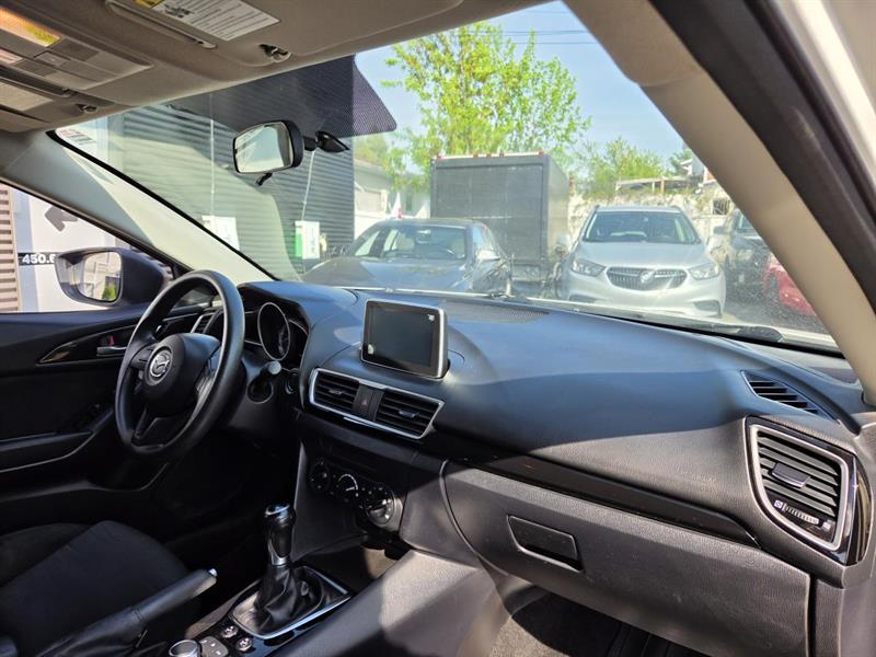 mazda Mazda3 2016 - 10