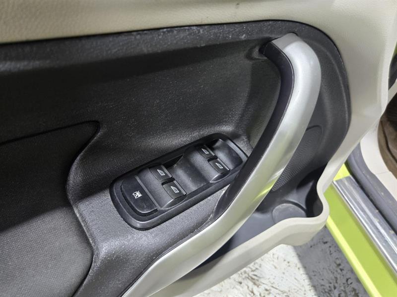 ford Fiesta 2011 - 9