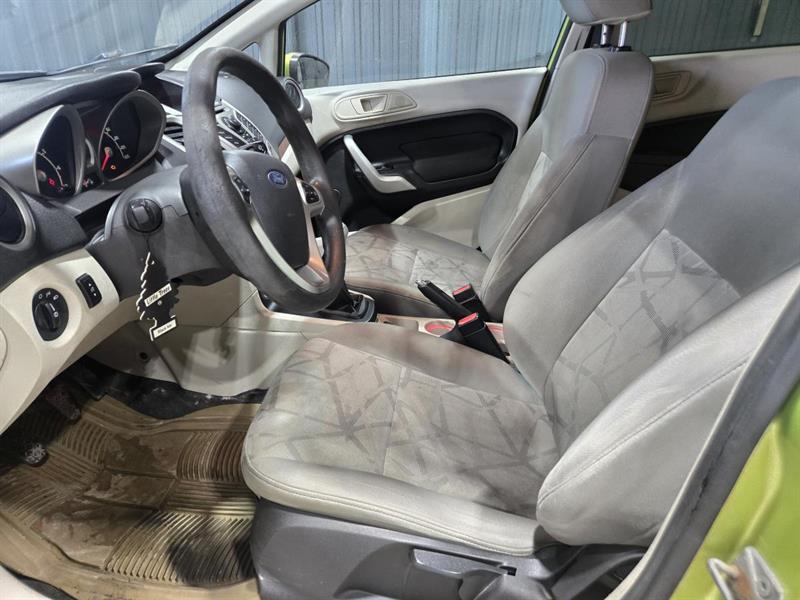ford Fiesta 2011 - 10