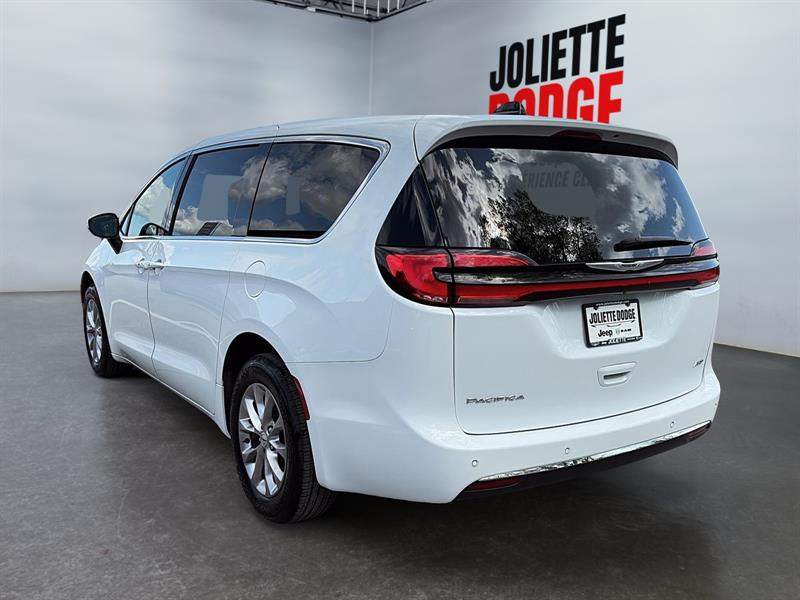 chrysler Pacifica 2023 - 5