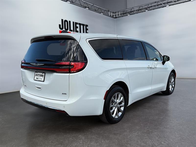 chrysler Pacifica 2023 - 9