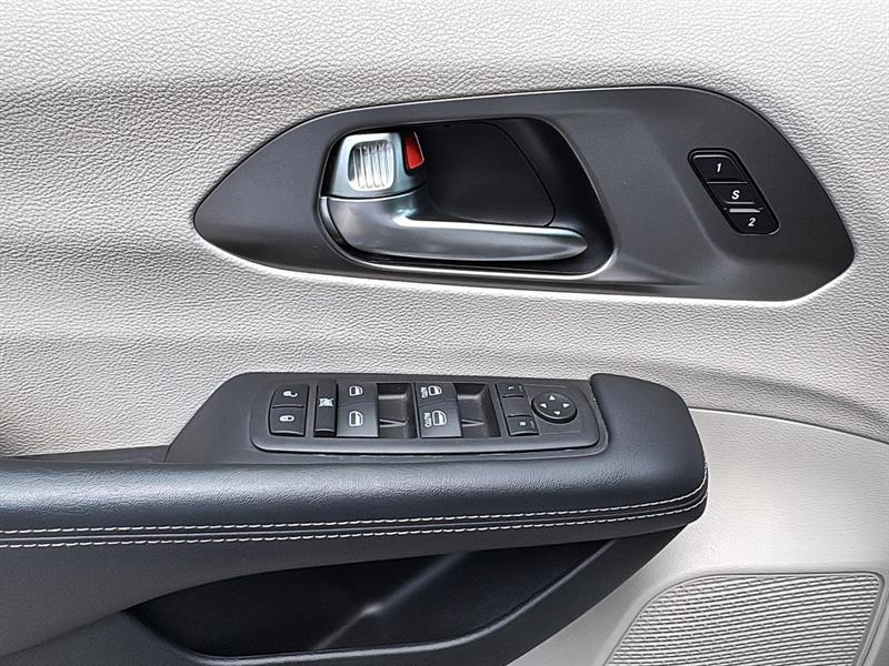 chrysler Pacifica 2023 - 34