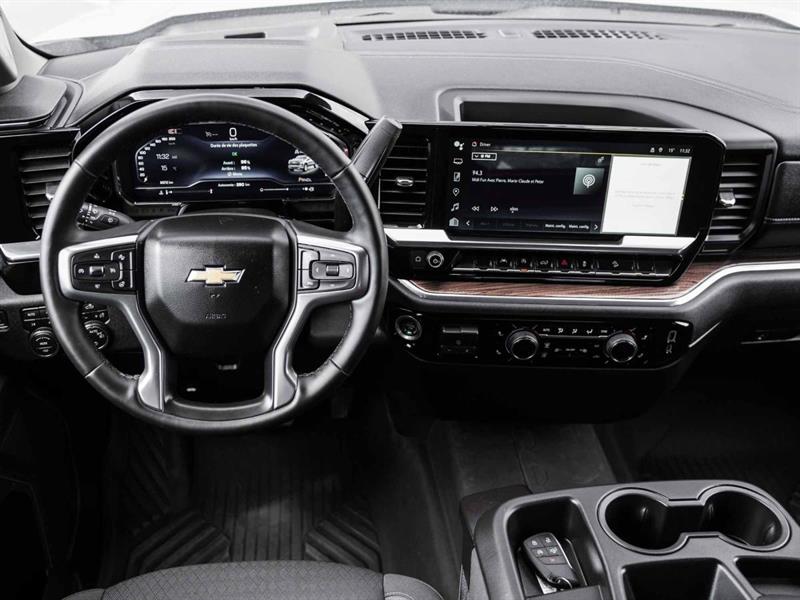 chevrolet Silverado 1500 2024 - 15