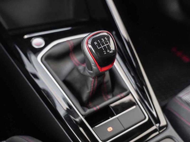 volkswagen Golf GTI 2023 - 23