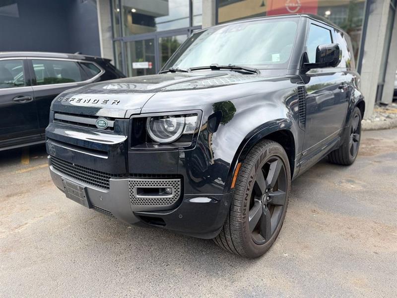 land rover Defender 2024