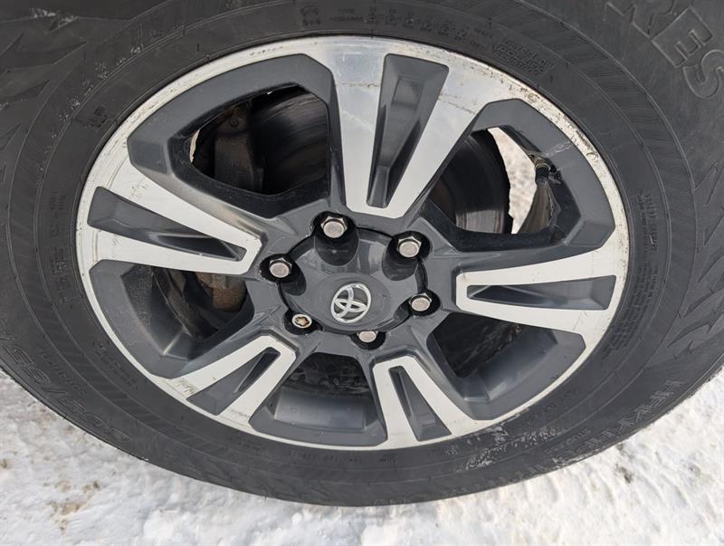 toyota Tacoma 2016 - 24
