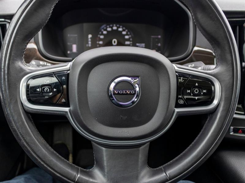 volvo S90 2018 - 26