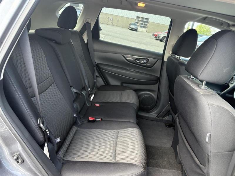 nissan ROGUE SV 2017 - 18