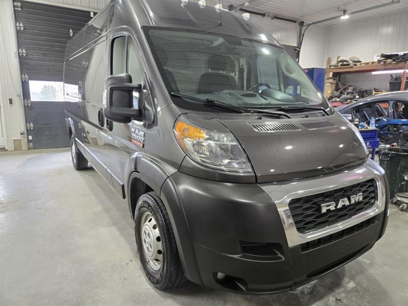 ram ProMaster fourgonnette utilitaire 2019 - 7
