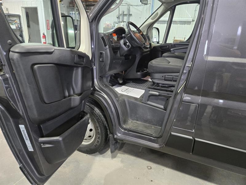 ram ProMaster fourgonnette utilitaire 2019 - 12