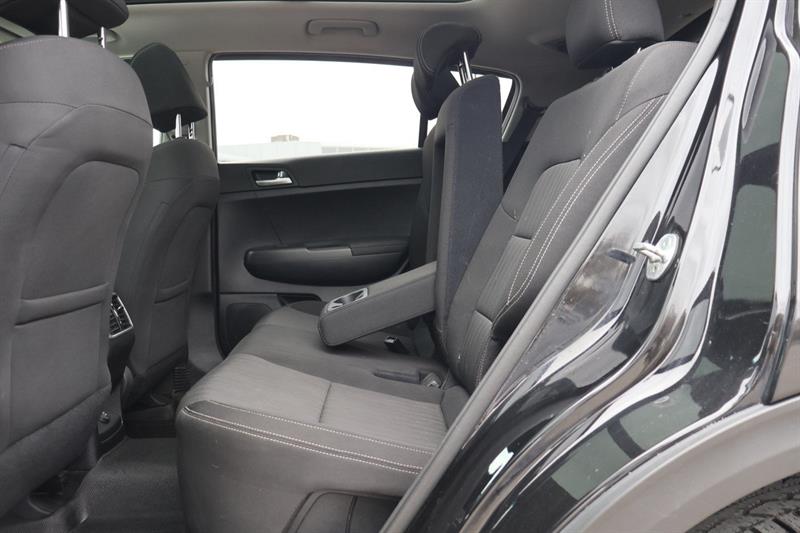 kia Sportage 2021 - 24