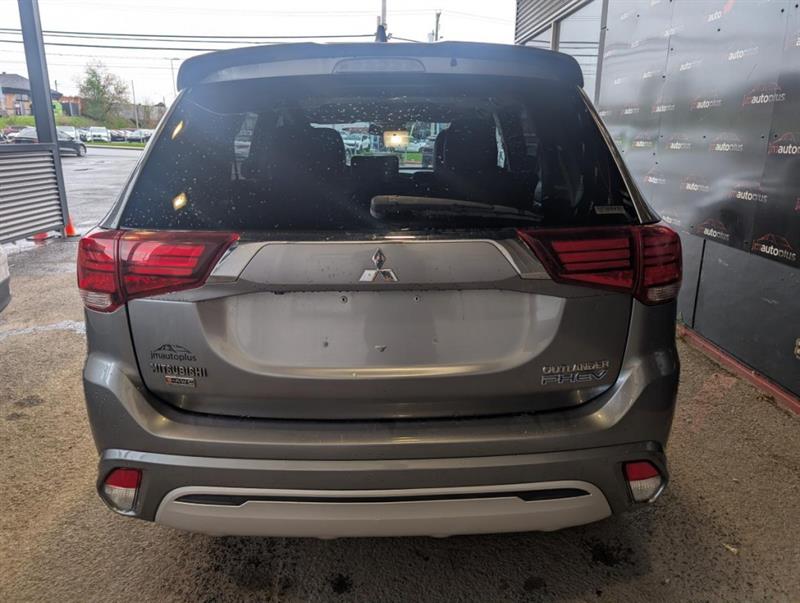 mitsubishi Outlander rechargeable 2019 - 9
