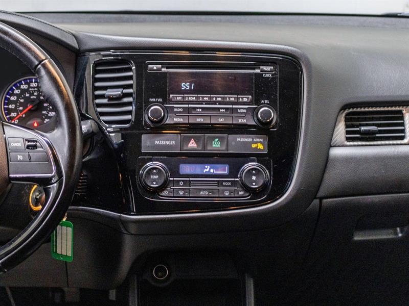 mitsubishi OUTLANDER AWD ES 2016 - 8