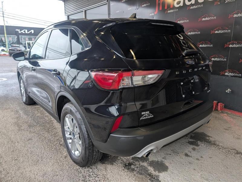 ford Escape 2022 - 11