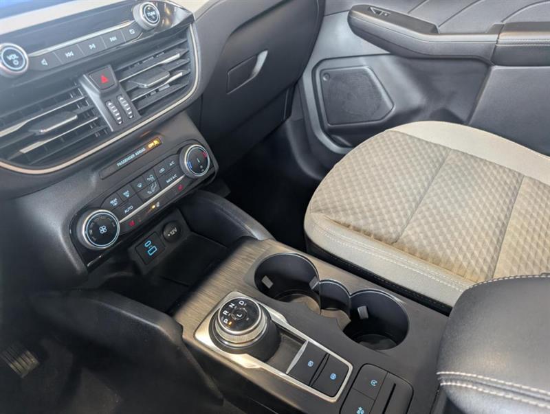 ford Escape 2022 - 26