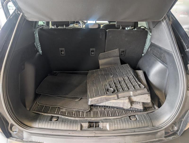 ford Escape 2022 - 28