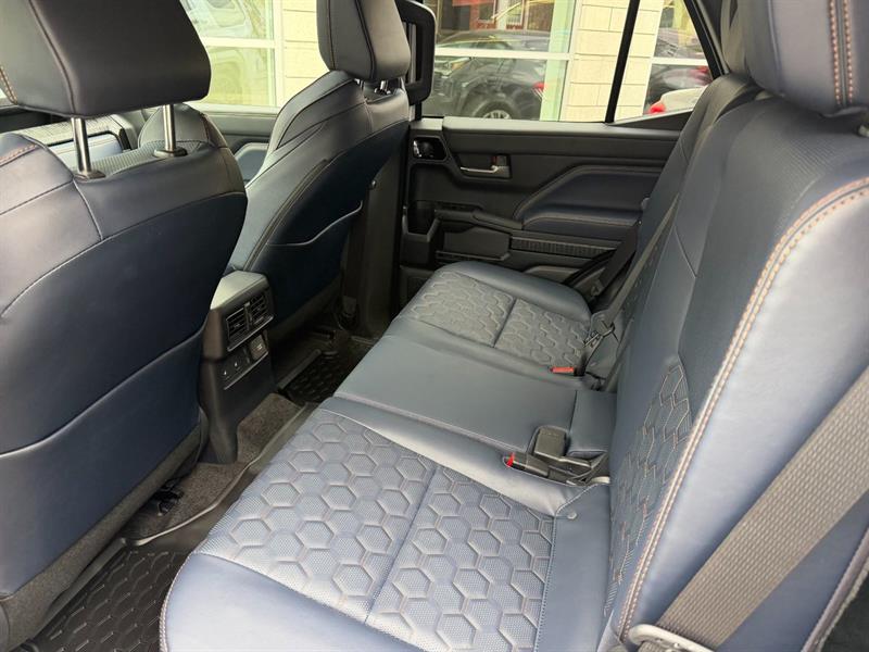 toyota 4Runner Hybrid 2025 - 31