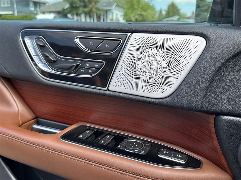 lincoln Navigator 2022 - 18