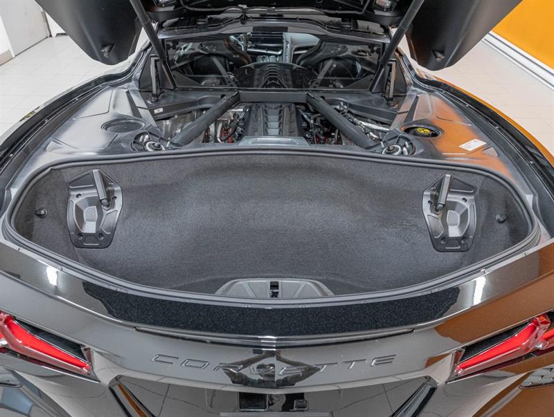 chevrolet Corvette 2023 - 25