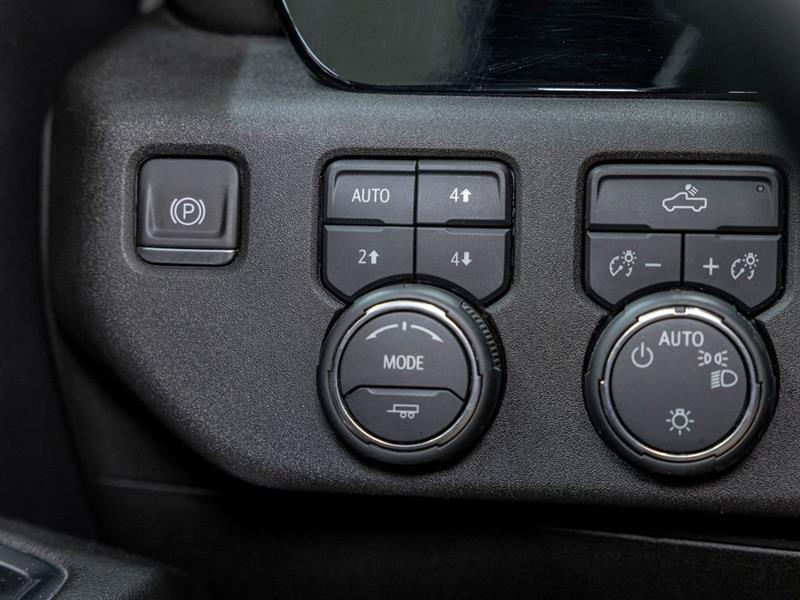 chevrolet Silverado 1500 2024 - 27