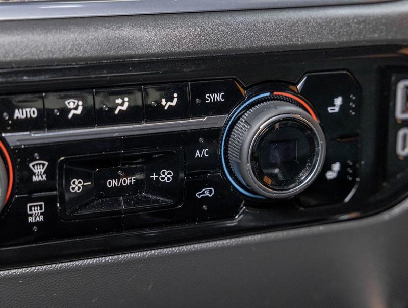 chevrolet Silverado 1500 2023 - 21