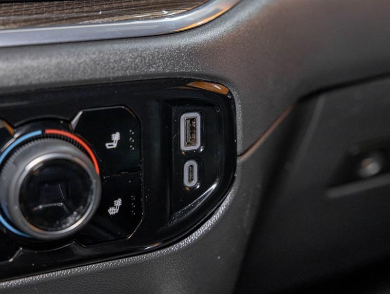 chevrolet Silverado 1500 2023 - 23