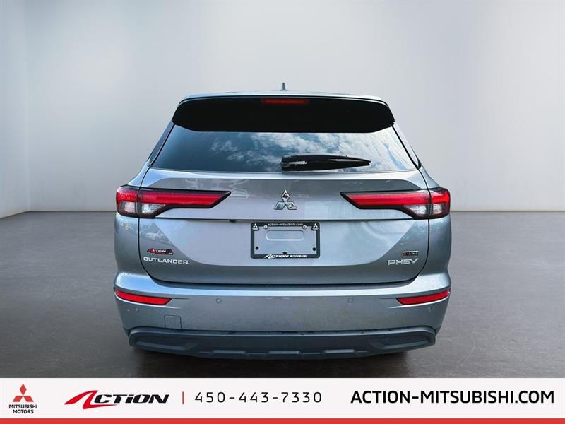 mitsubishi Outlander rechargeable 2023 - 4