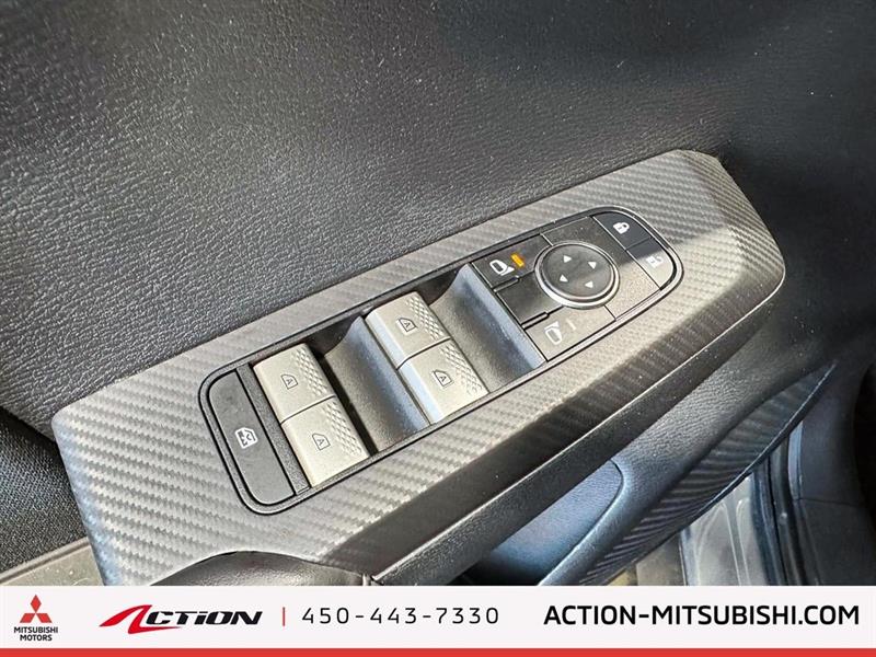 mitsubishi Outlander rechargeable 2023 - 10