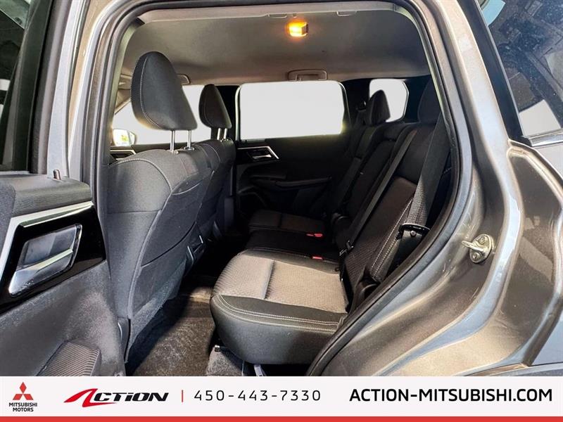mitsubishi Outlander rechargeable 2023 - 12