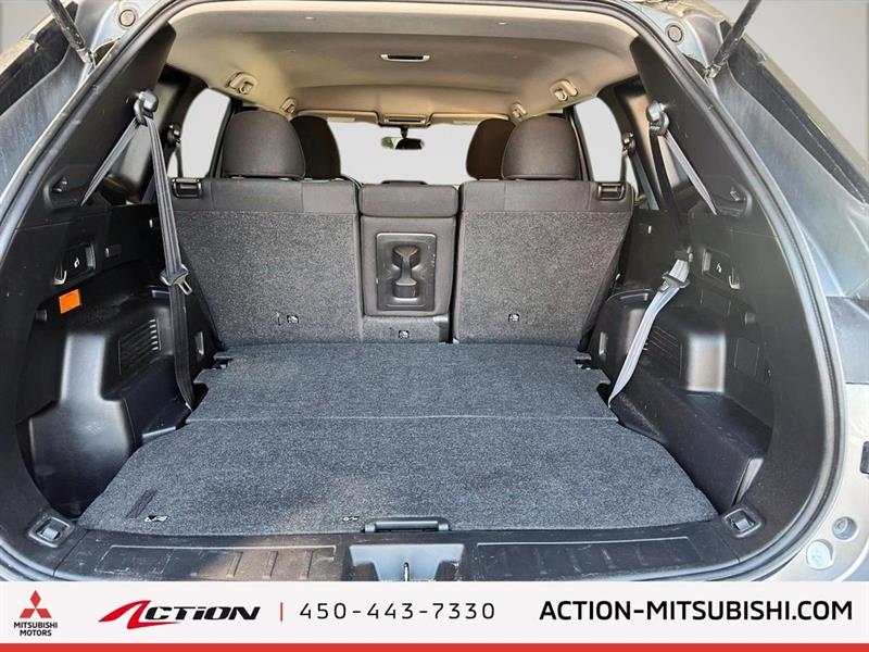 mitsubishi Outlander rechargeable 2023 - 13