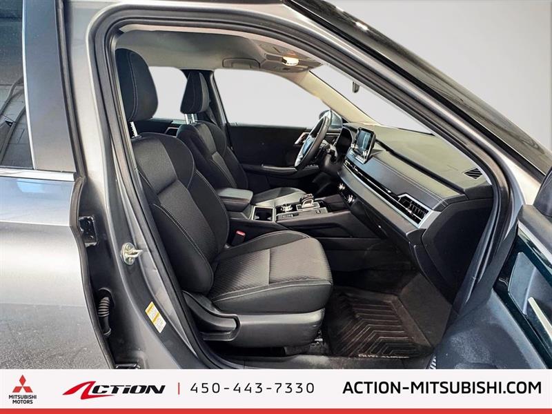 mitsubishi Outlander rechargeable 2023 - 17