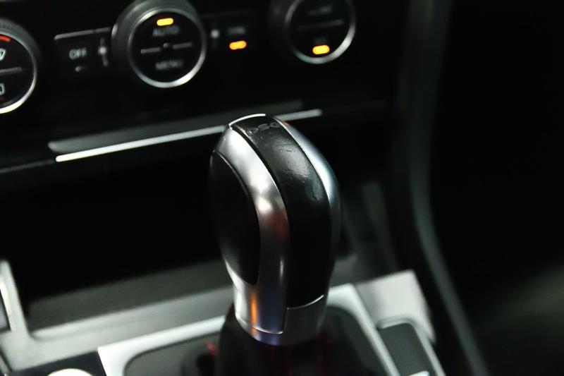 volkswagen Golf GTI 2019 - 24