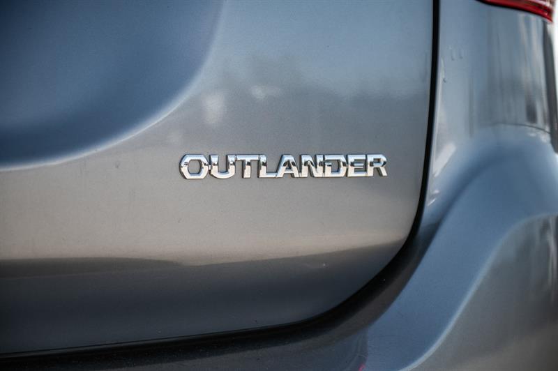 mitsubishi Outlander 2018 - 11