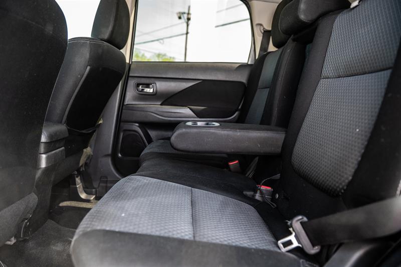 mitsubishi Outlander 2018 - 28