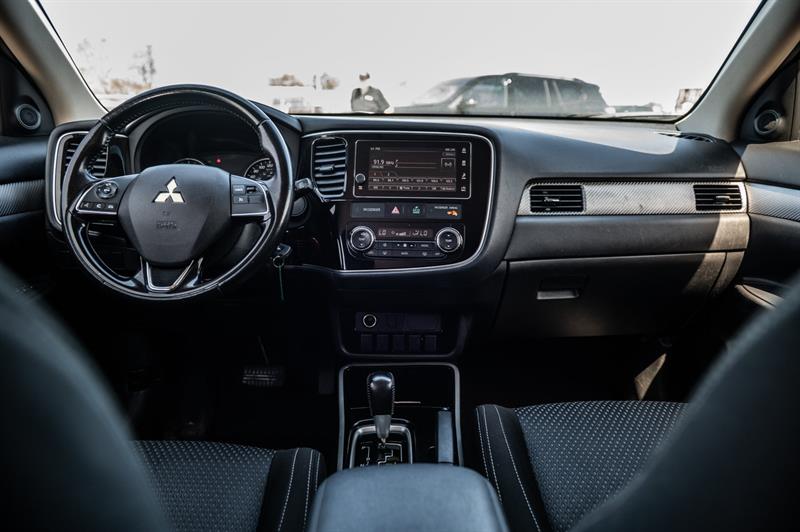 mitsubishi Outlander 2018 - 29