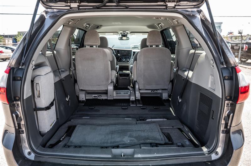 toyota Sienna 2020 - 12