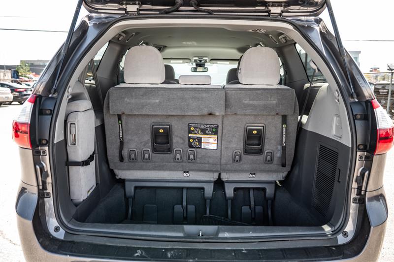 toyota Sienna 2020 - 13