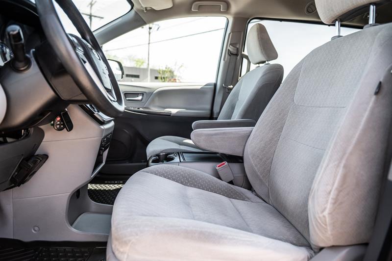 toyota Sienna 2020 - 16