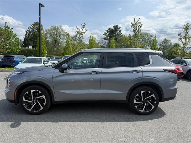 mitsubishi Outlander 2022 - 12