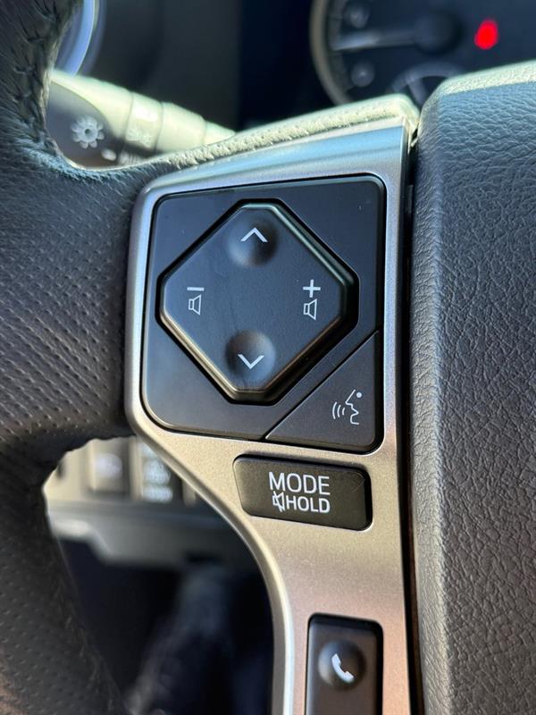 toyota Tacoma 2023 - 26